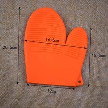 Load image into Gallery viewer, Silicone Heat Resistant Gloves
