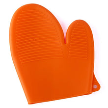 Load image into Gallery viewer, Silicone Heat Resistant Gloves