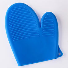 Load image into Gallery viewer, Silicone Heat Resistant Gloves