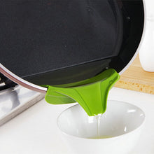 Load image into Gallery viewer, Silicone Soup Funnel