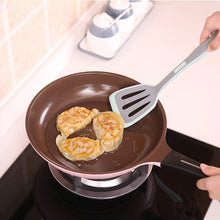 Load image into Gallery viewer, Premium Silicone Spoon Turner