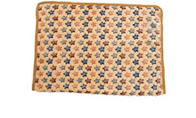 Load image into Gallery viewer, Cute Paw Print Towel Pet Warm Blanket